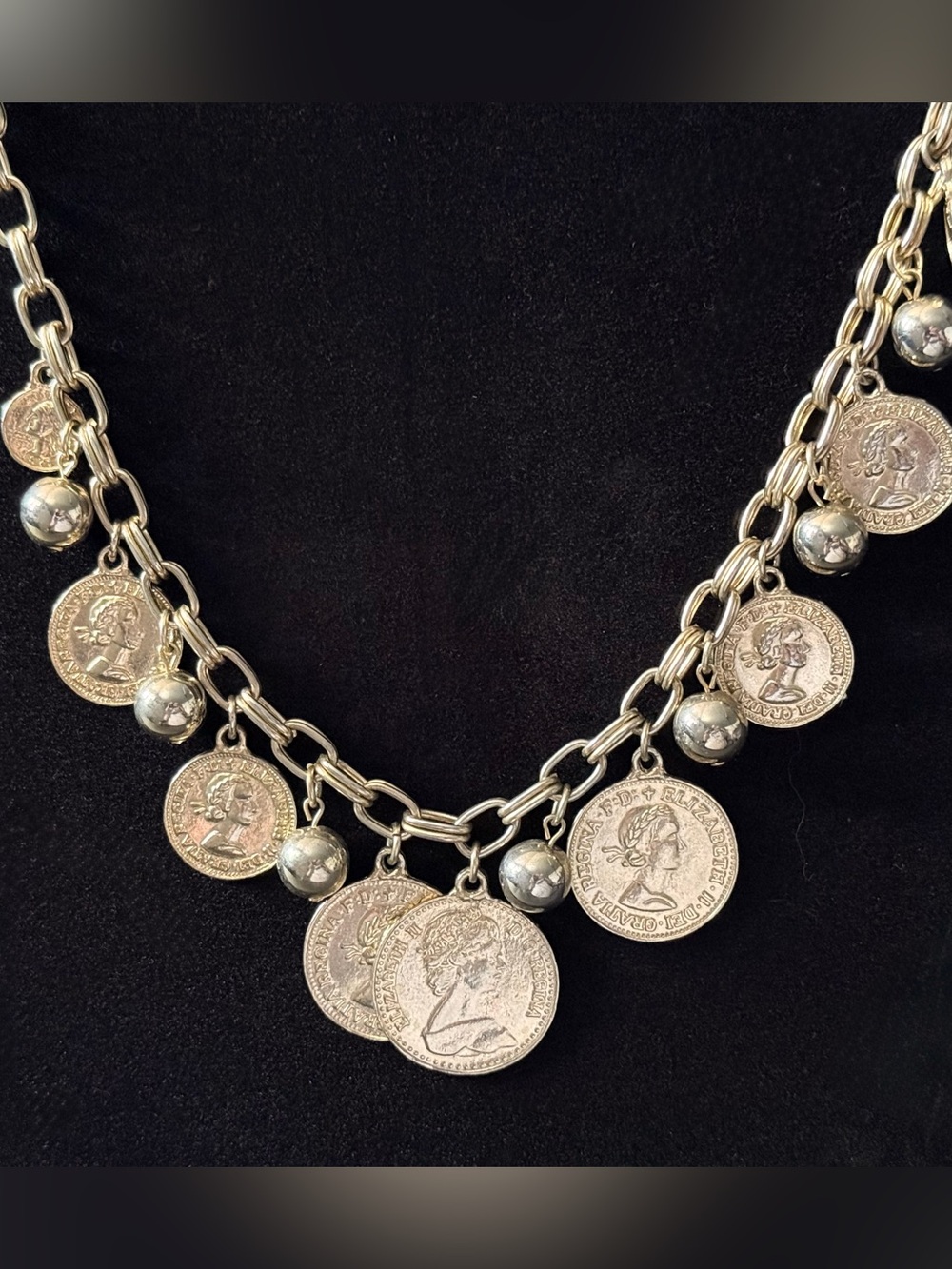 vtg Gold Coin Necklace